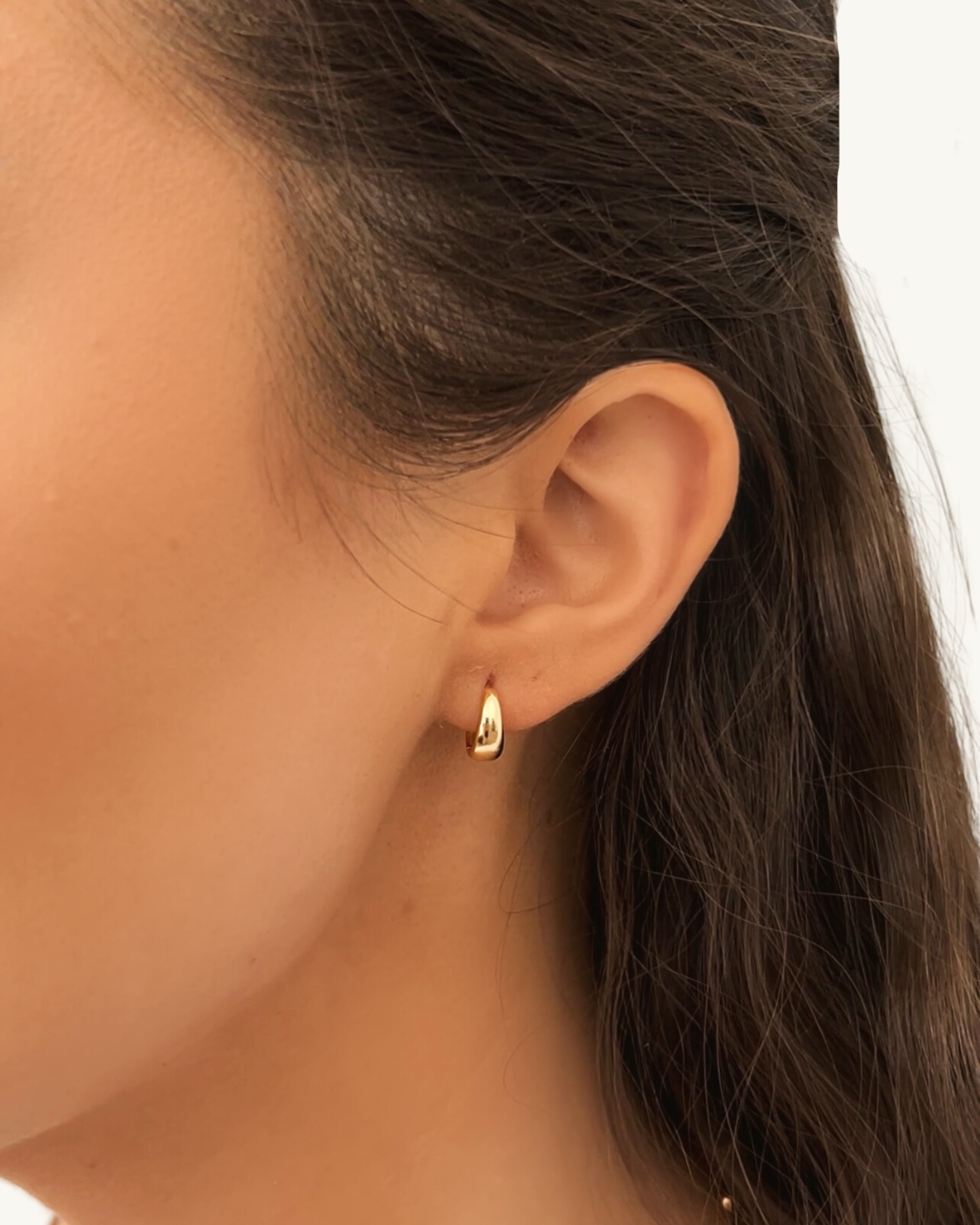 PLUSH HOOPS