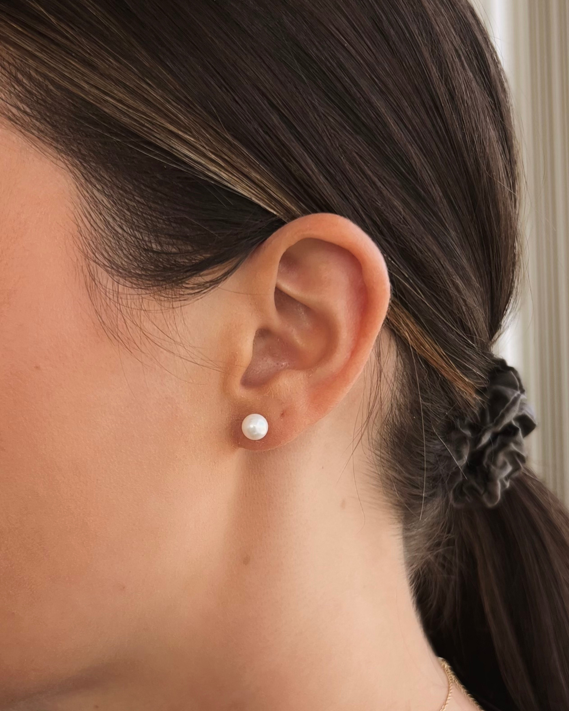 PEARL STUD