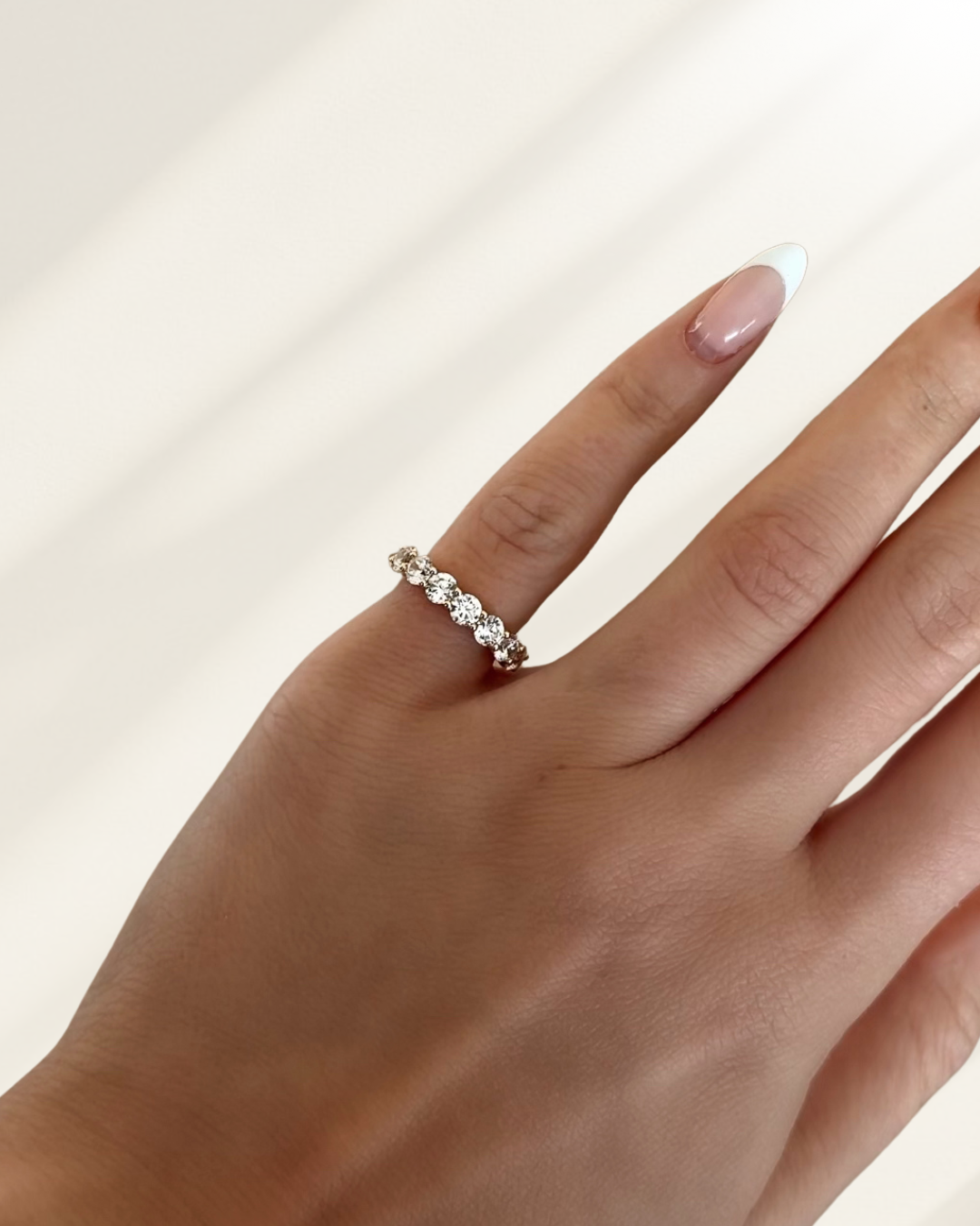 ELEANOR – ANNEAU LUXE DEMI-ÉTERNITÉ ROND