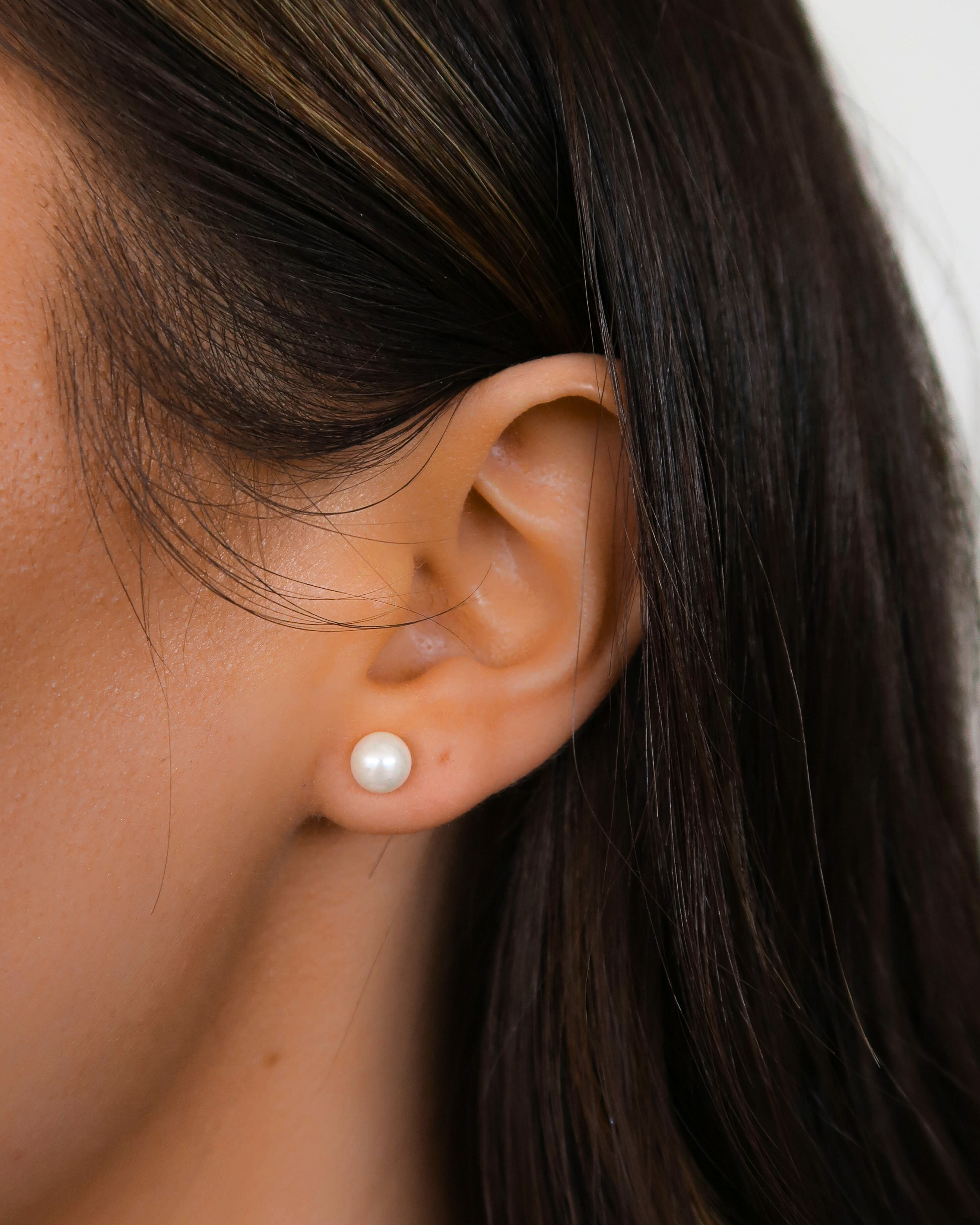 ELLA PEARL EARRING