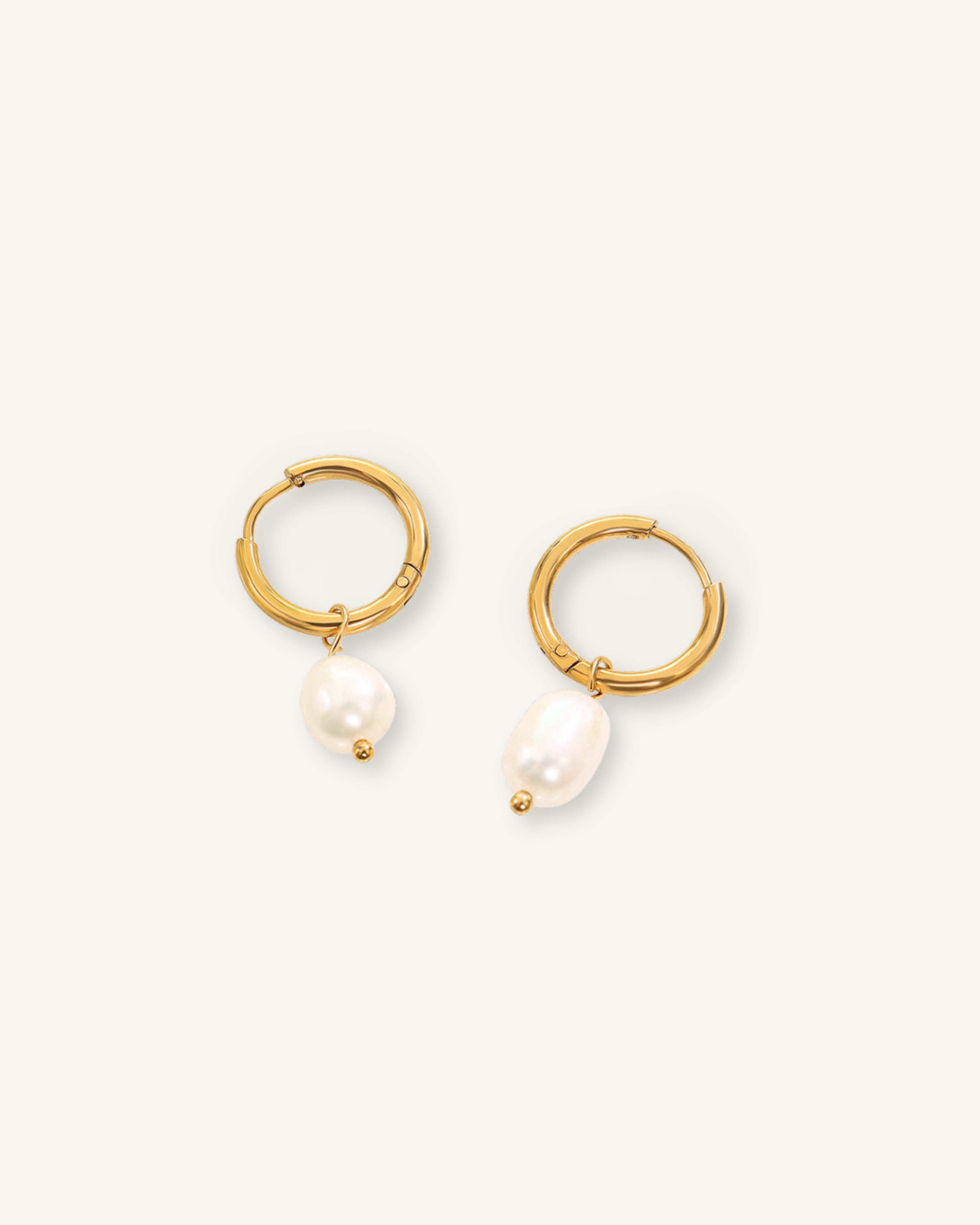 CONSTANCE PEARL HOOP