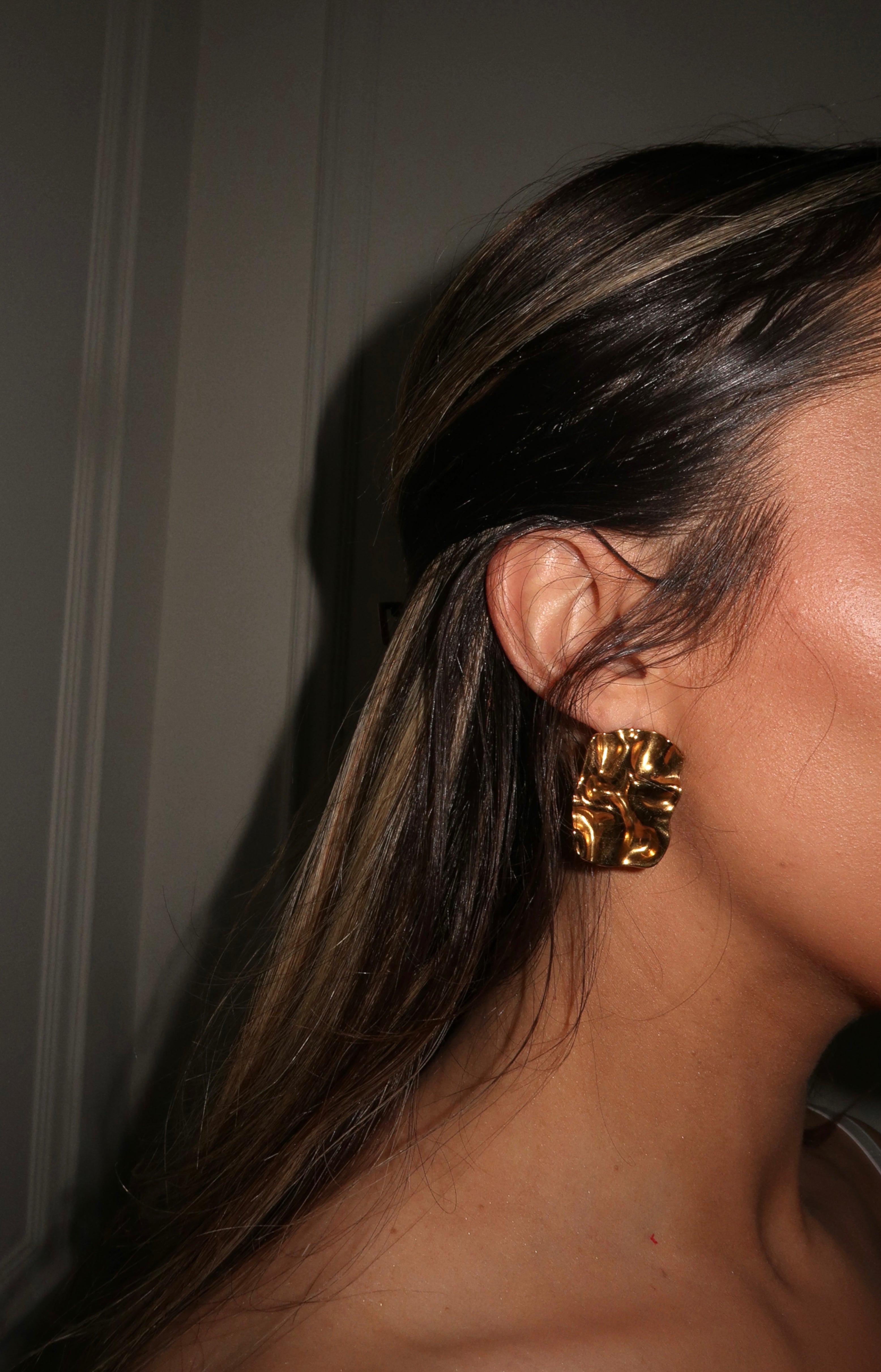SILK EARRING