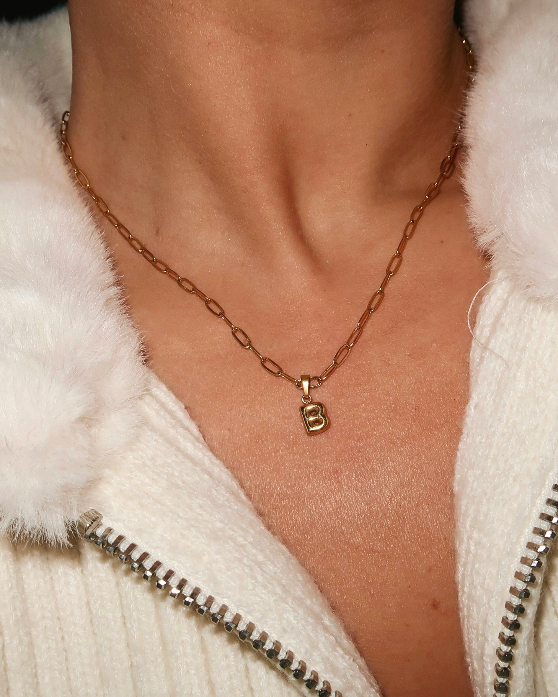 MINI BUBBLE LETTER NECKLACE