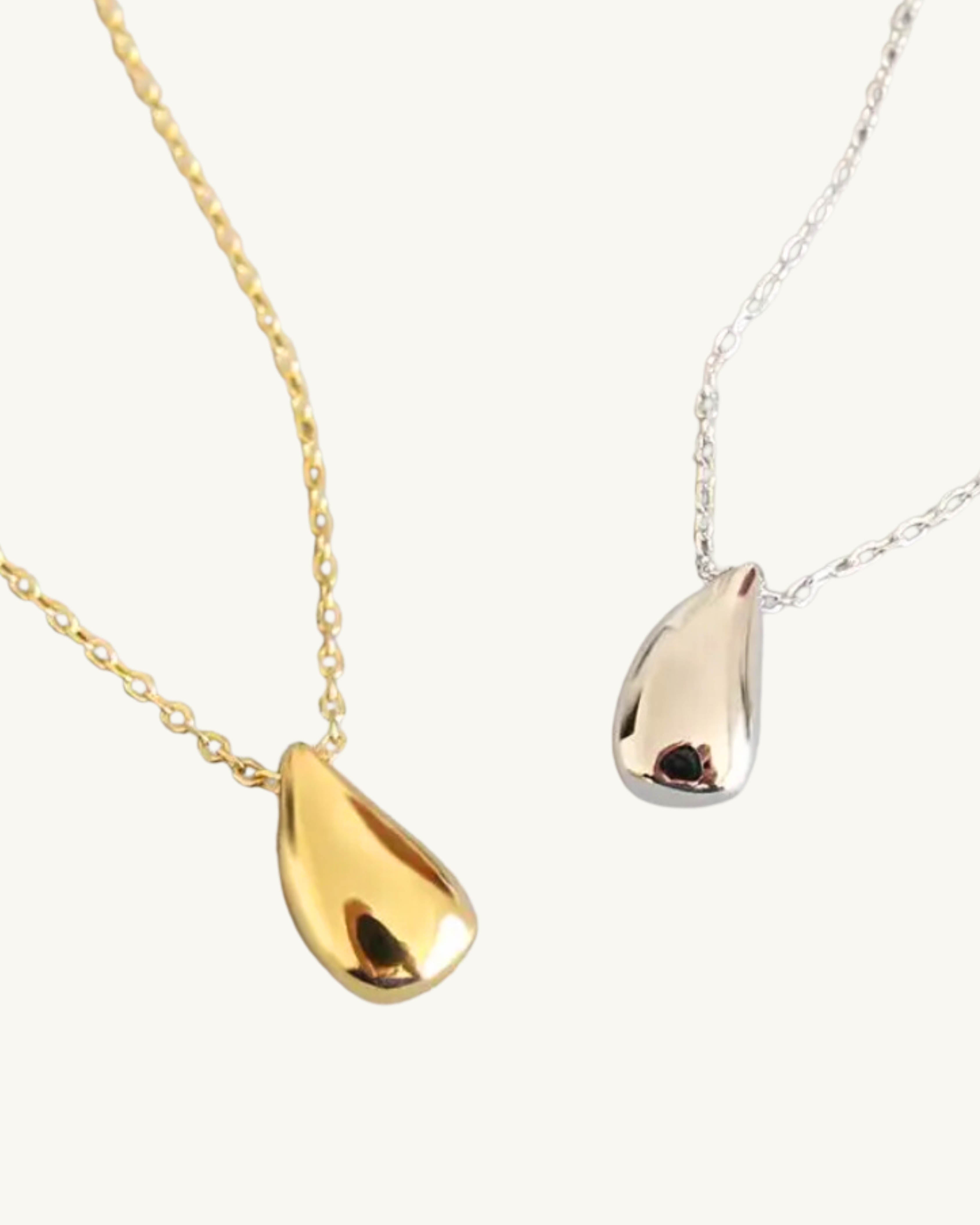 REIGN NECKLACE
