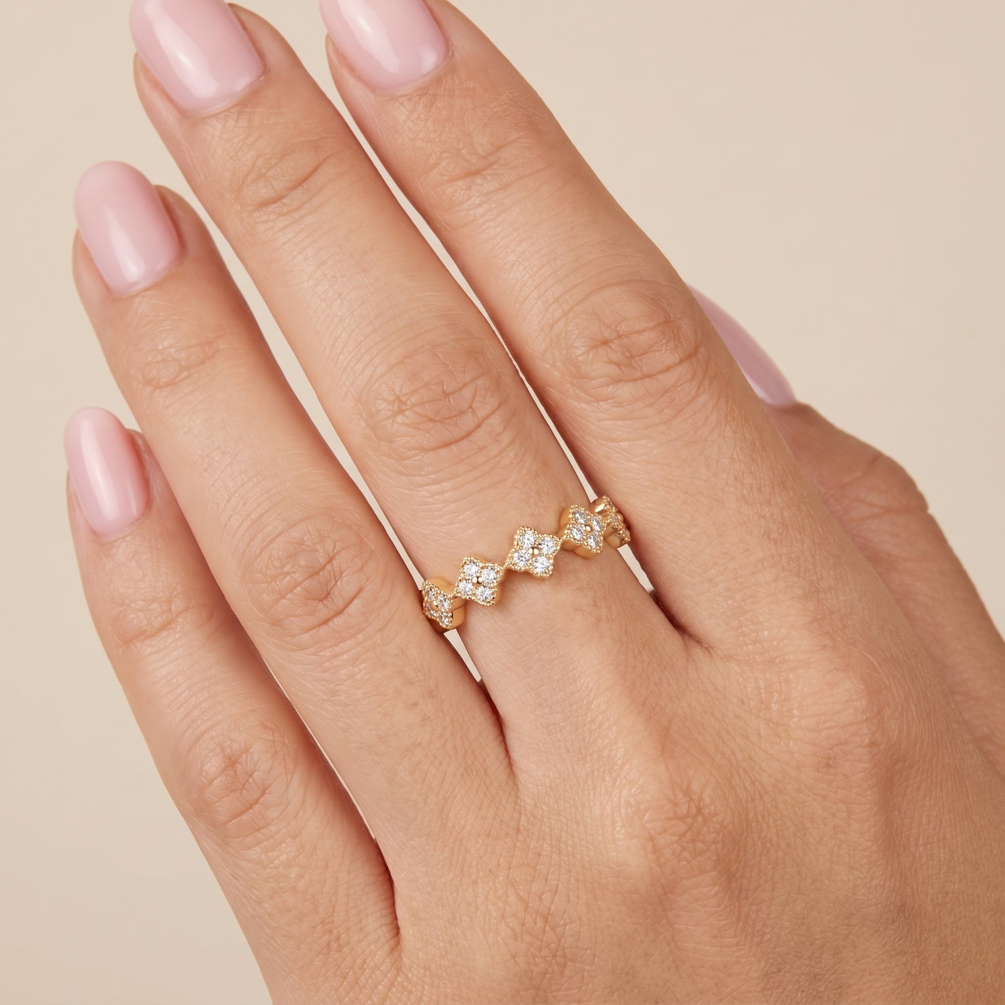CLEO MOISSANITE BAND