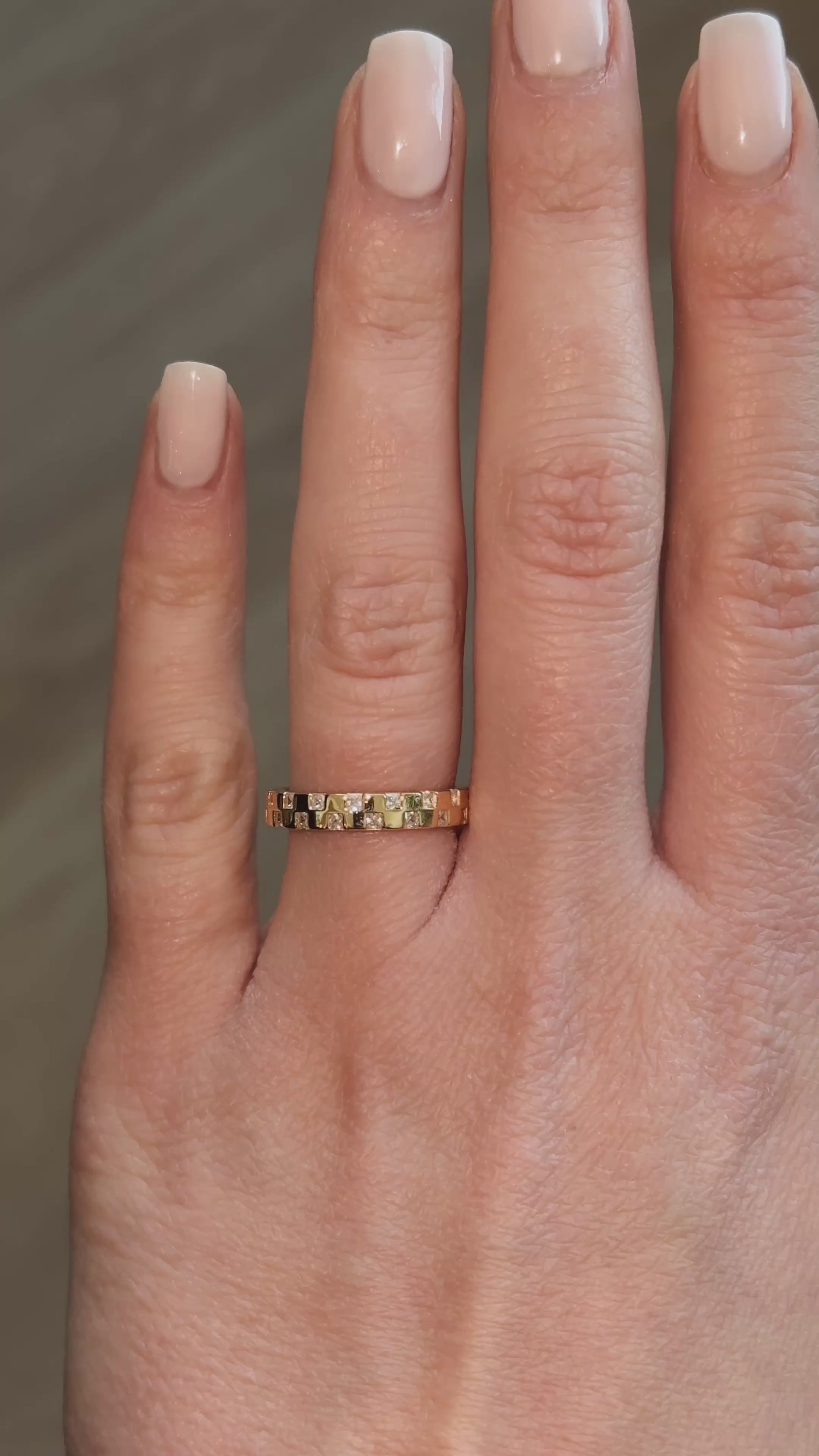 CHECKERED LUXE BAND
