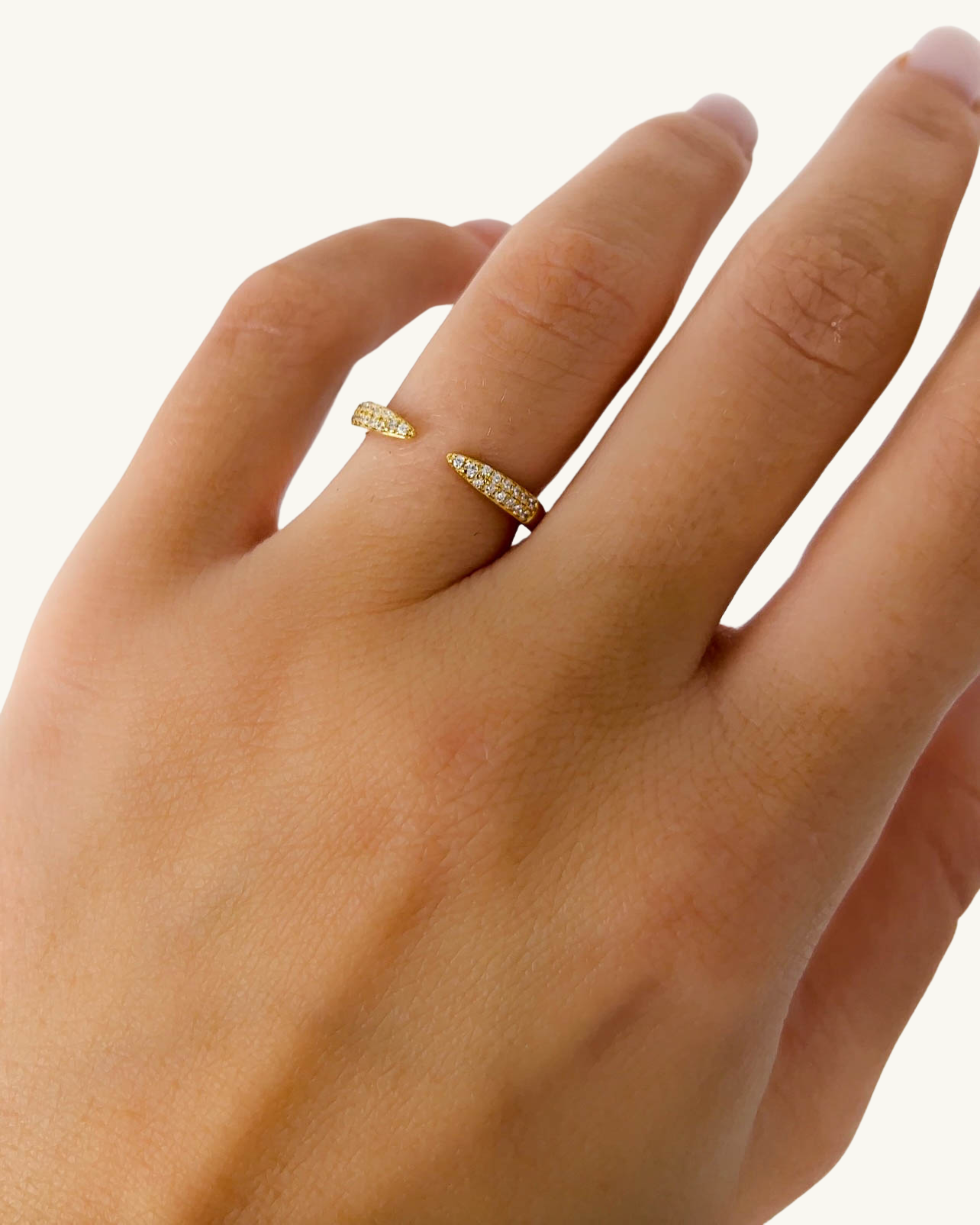 PAVÉ RAQUEL RING