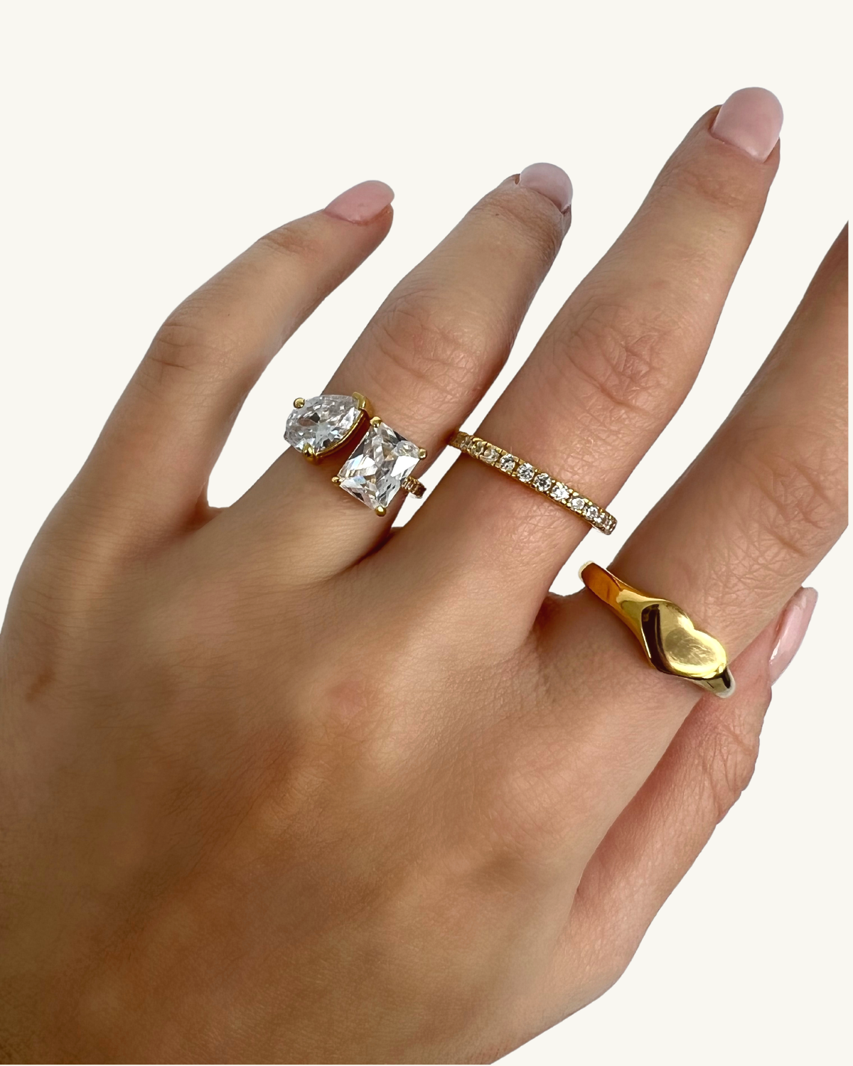 SCARLET RING