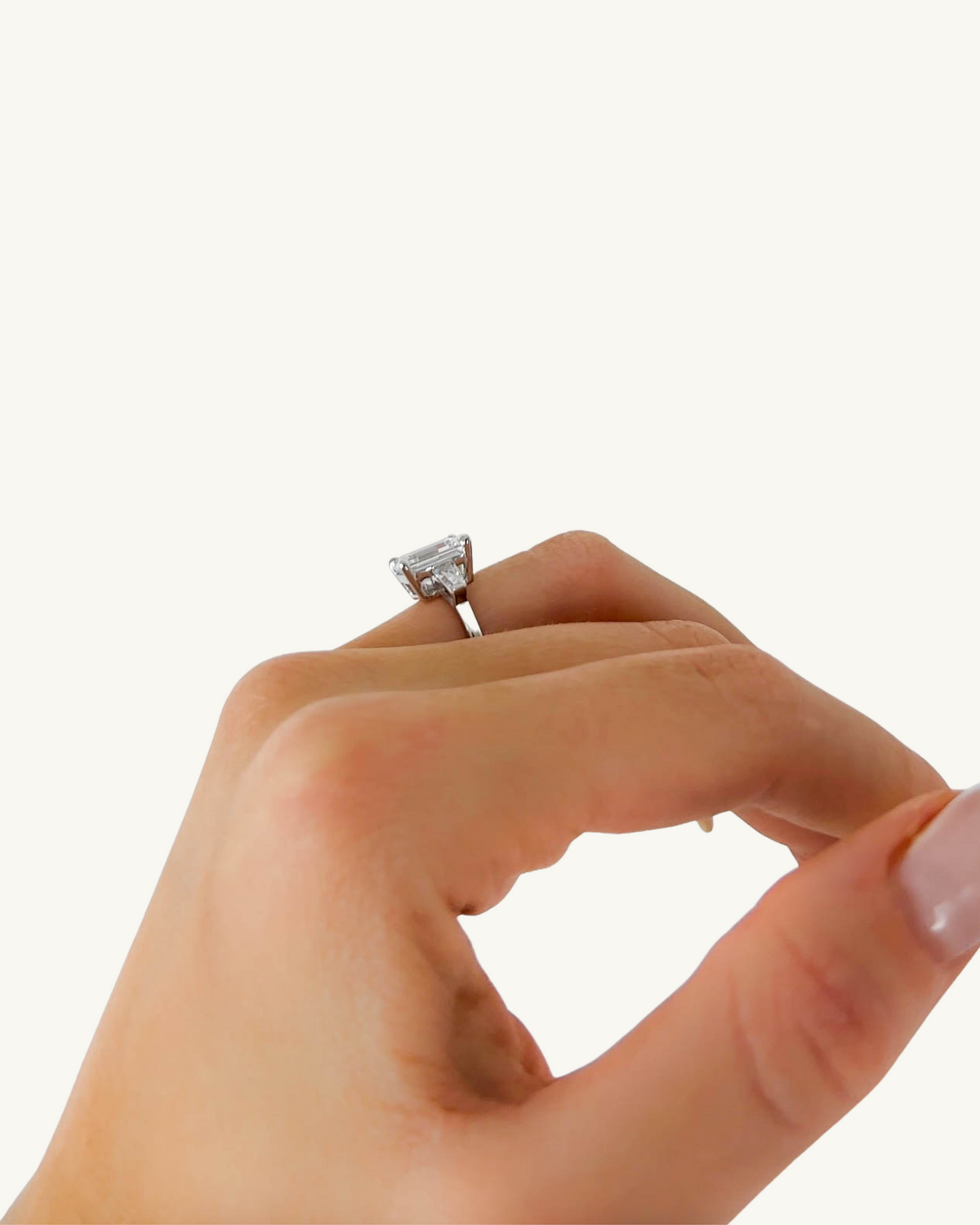 BAGUE LUXE TRILOGIE ÉMERAUDE PRESCOTT