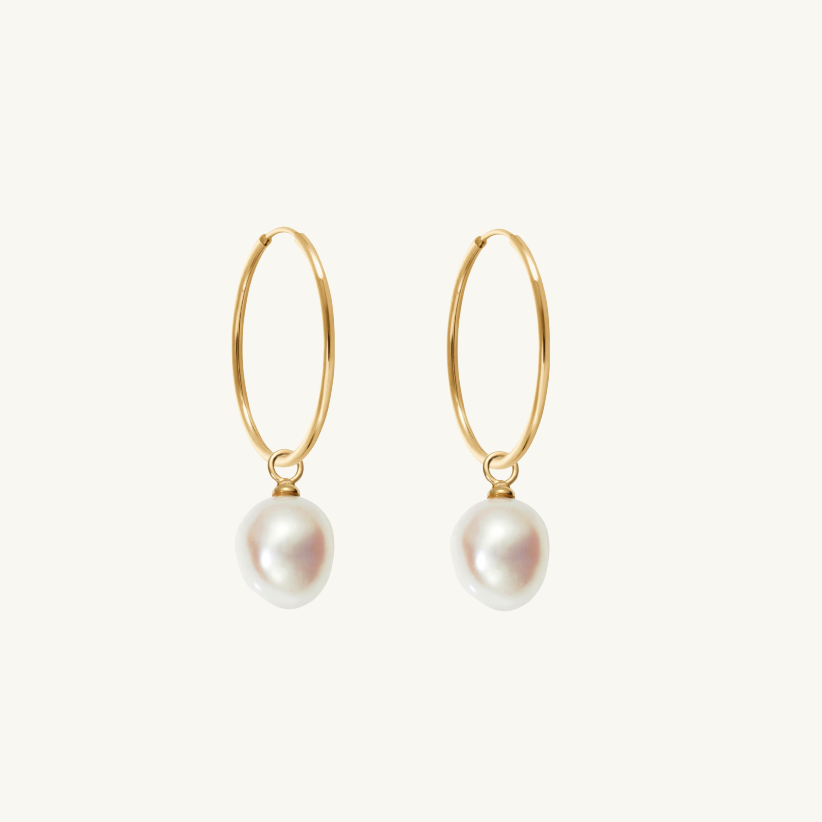 DAINTY PEARL HOOP