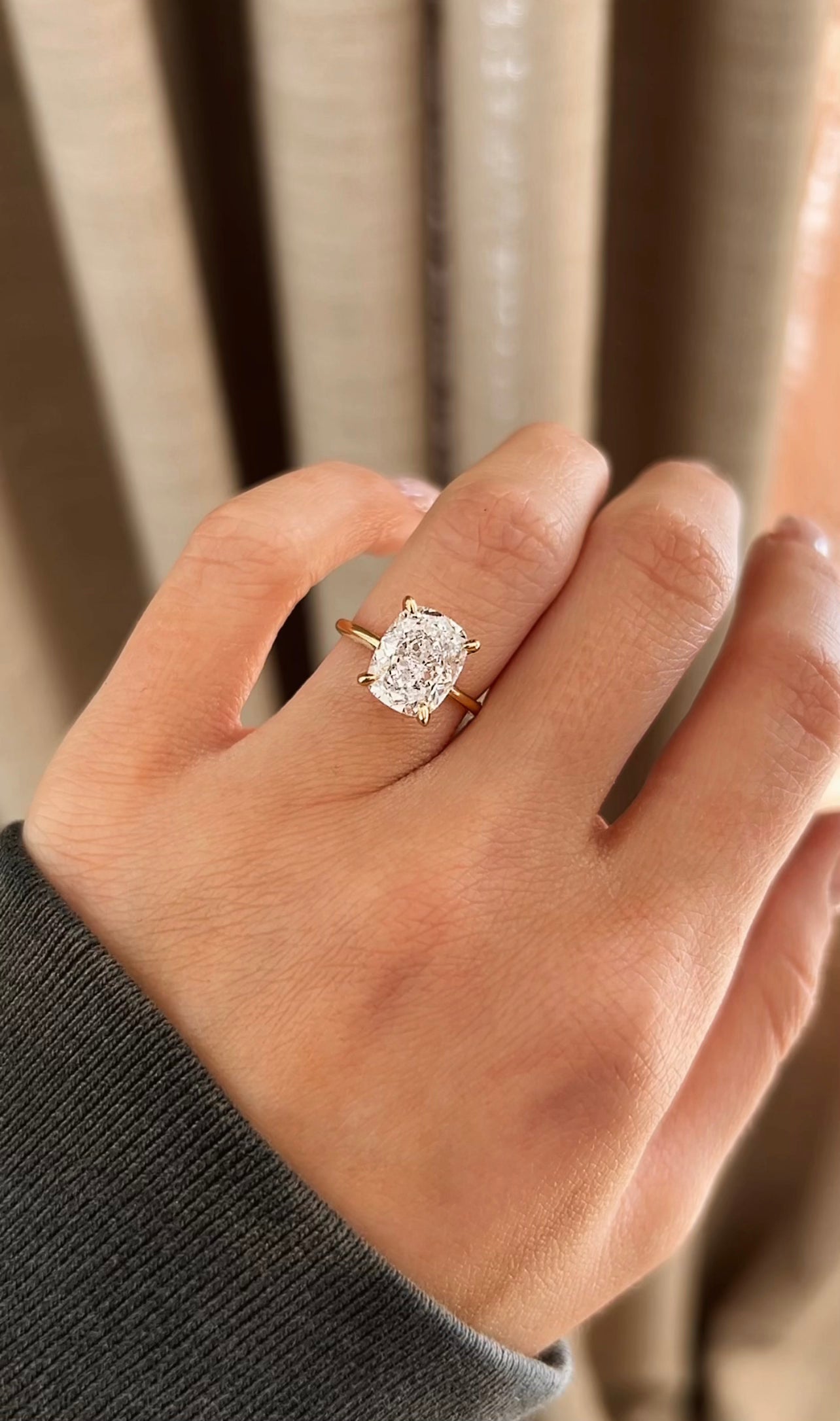 ELONGATED CUSHION CUT Solitaire