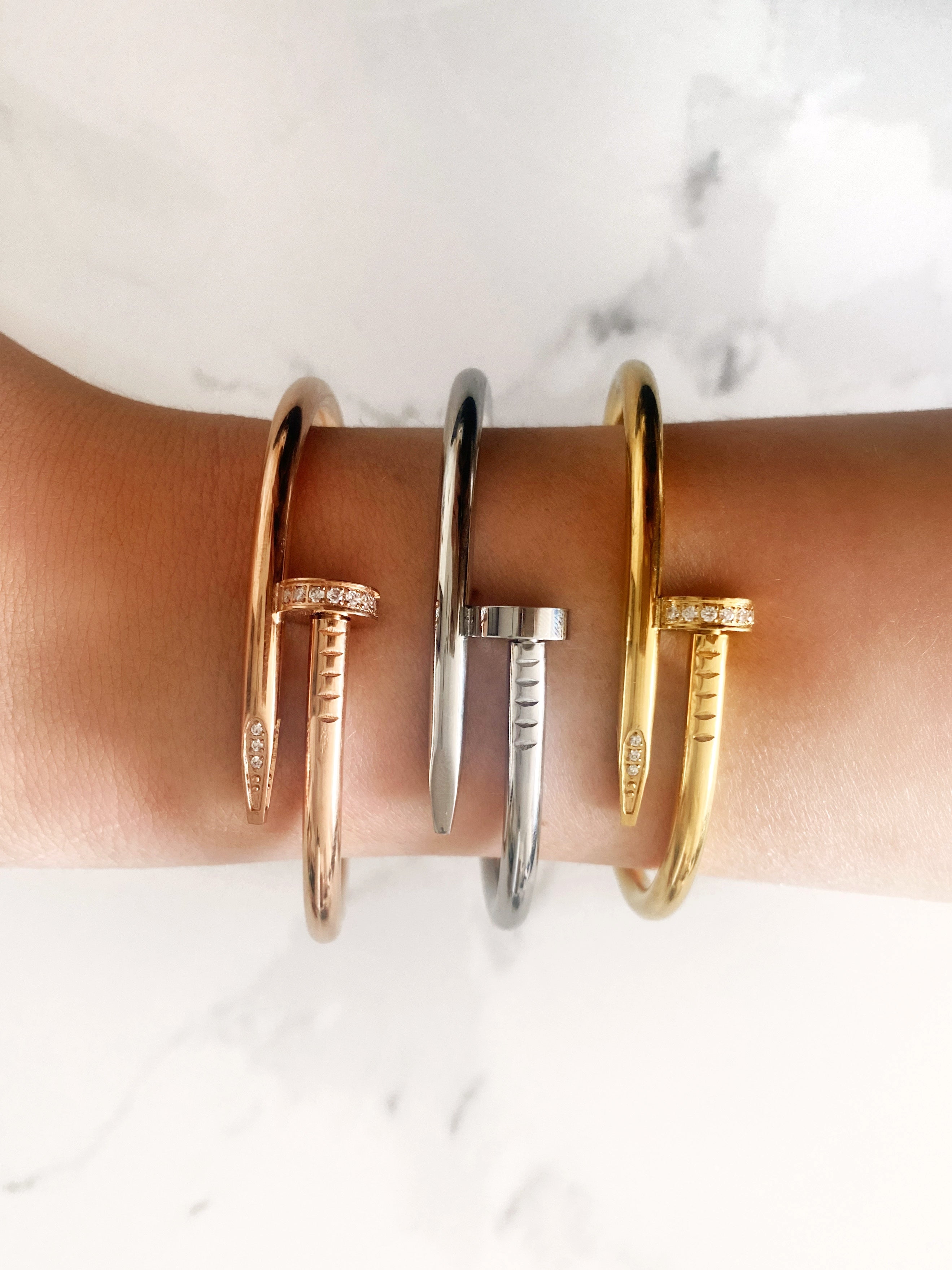 BRACELET À ONGLES CLASSIQUE CC