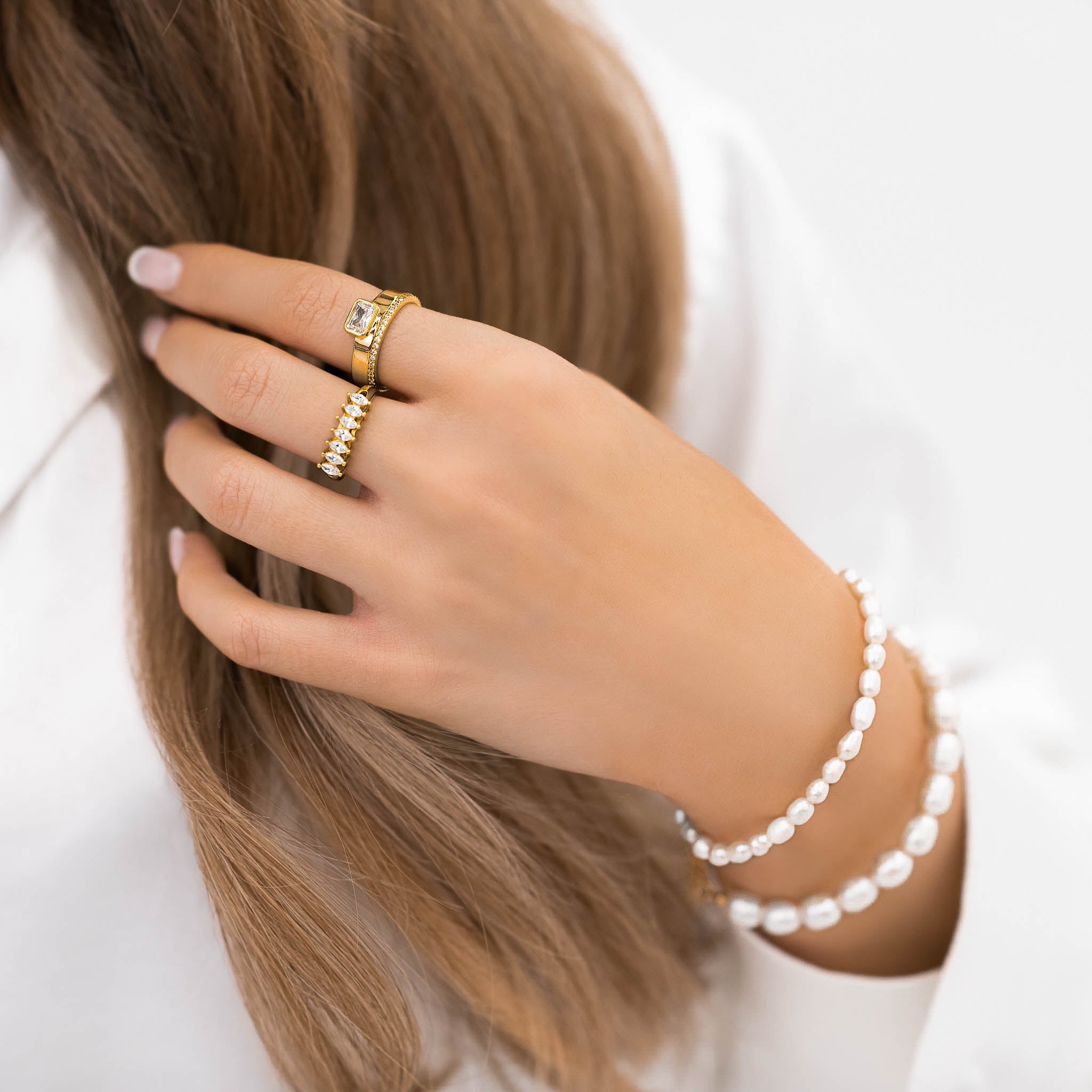 PETITE FRESHWATER PEARL BRACELET