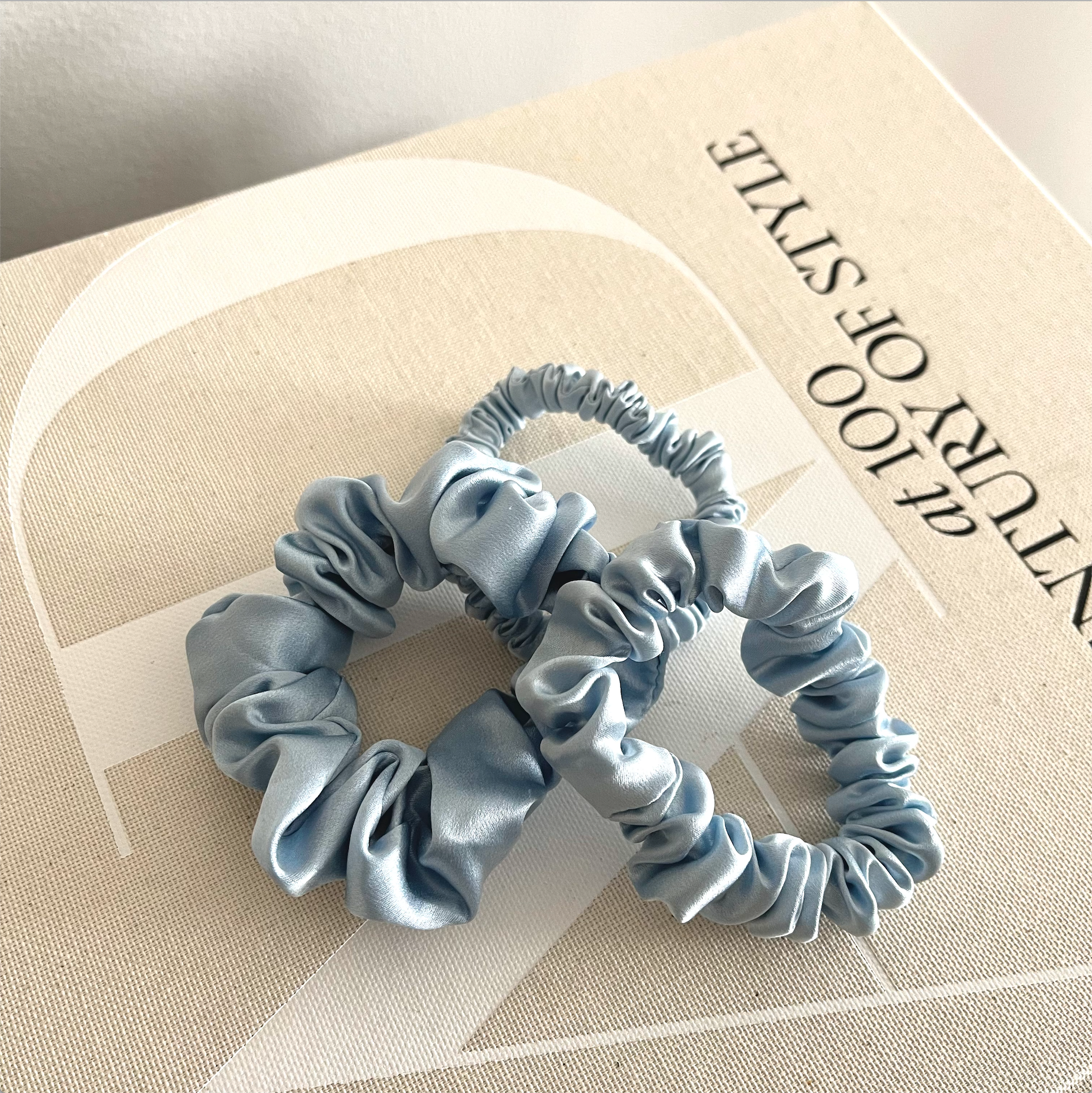 SILK SCRUNCHIE SET (S,M,L)