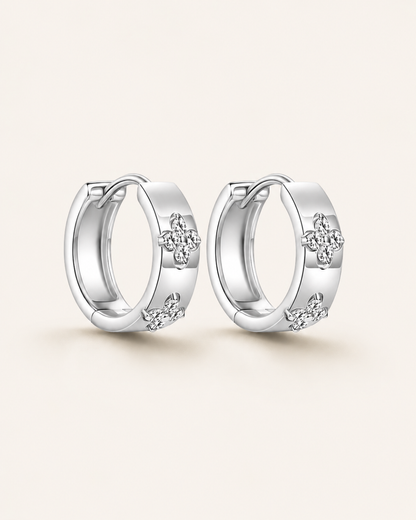 CLEO MOISSANITE HUGGIE