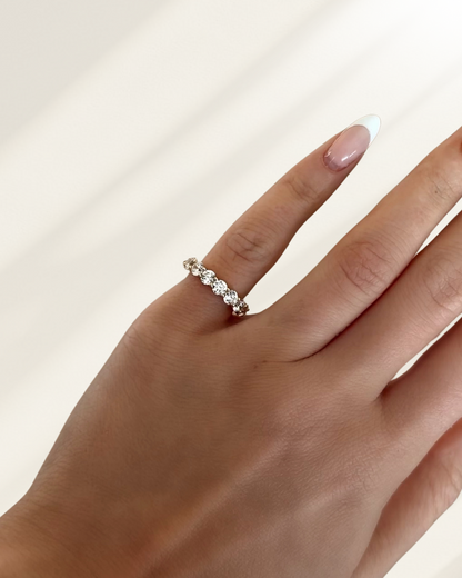 ROUND DIAMOND LUXE PINKY RING