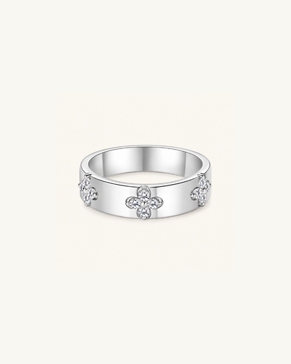 Cleo Cigar Moissanite Band