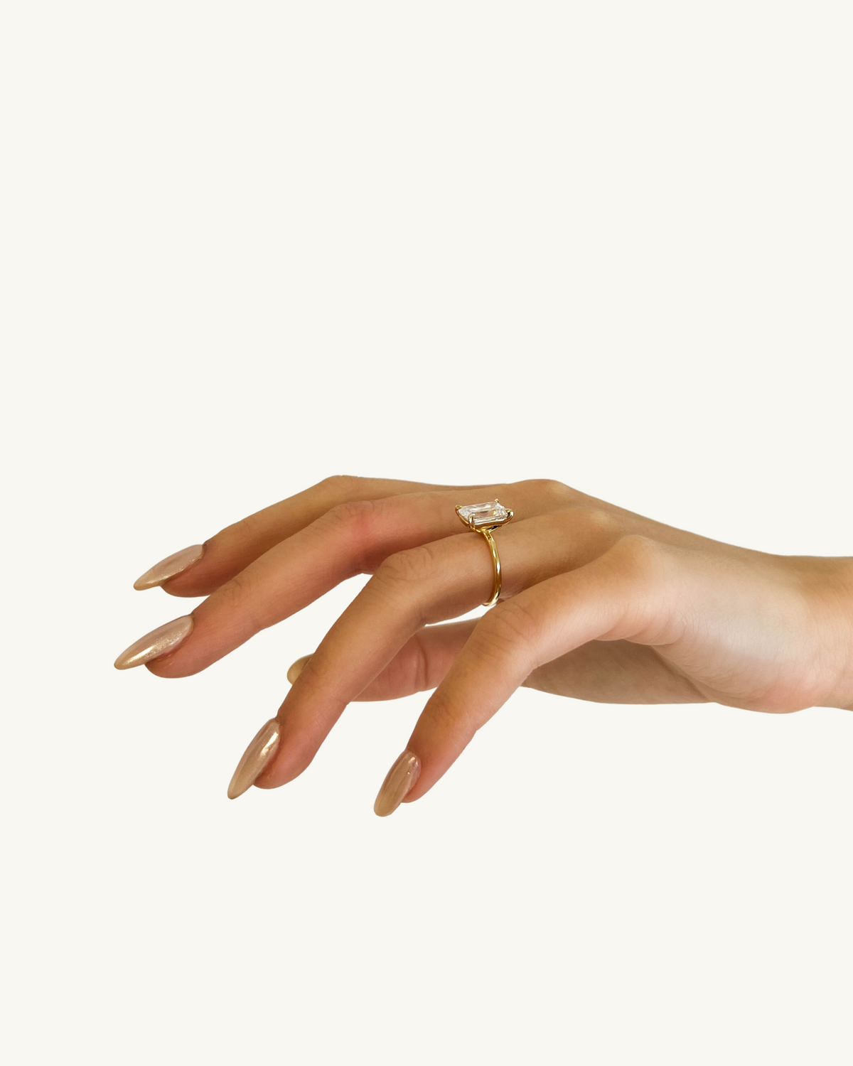 SOFIA - 3.5ct EMERALD LUXE SOLITAIRE