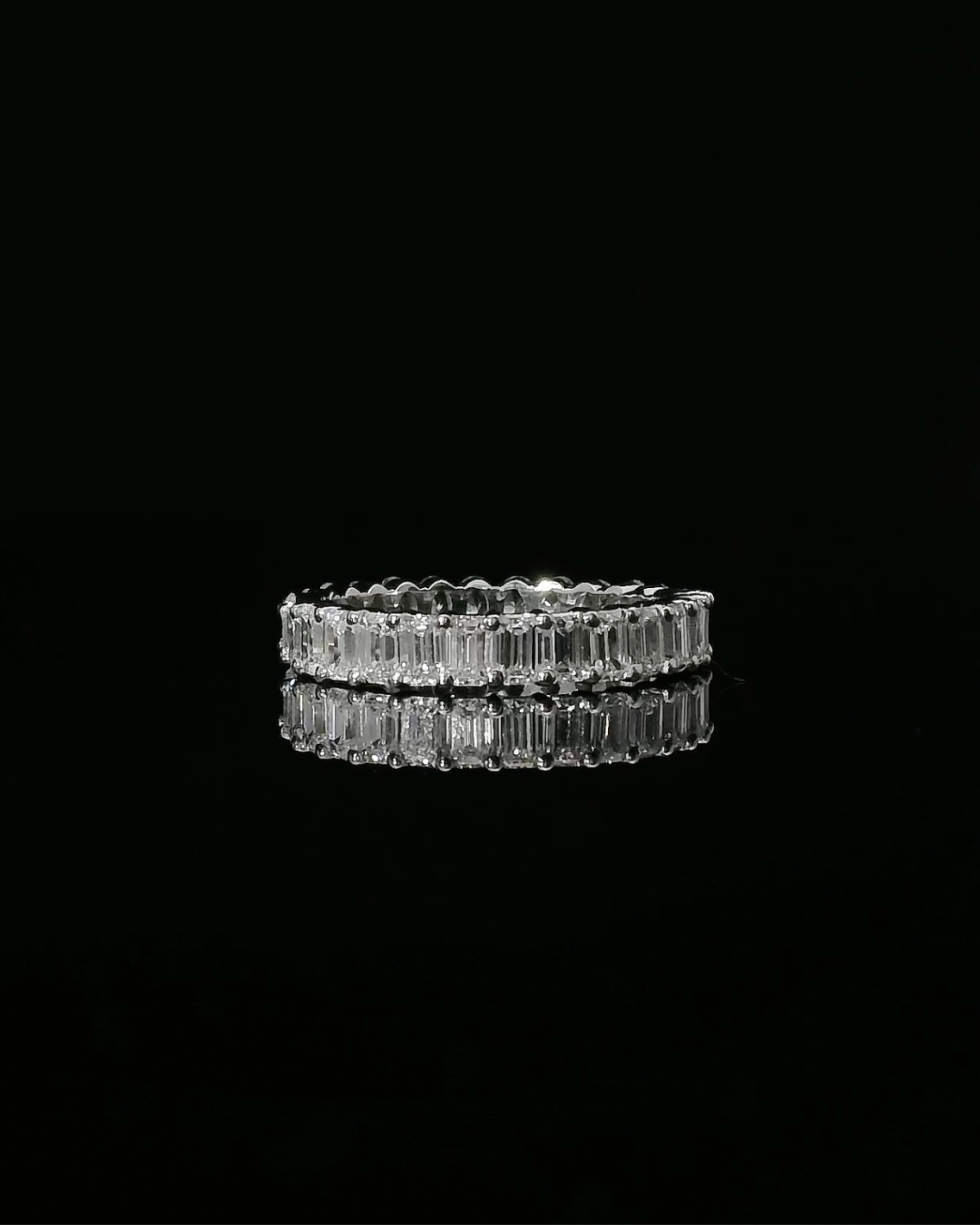 HARMONY - EMERALD &amp; OVAL LUXE RING