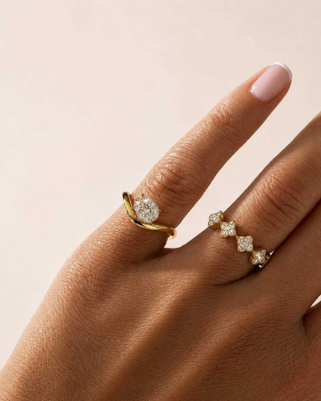 LUNE OVAL LUXE RING