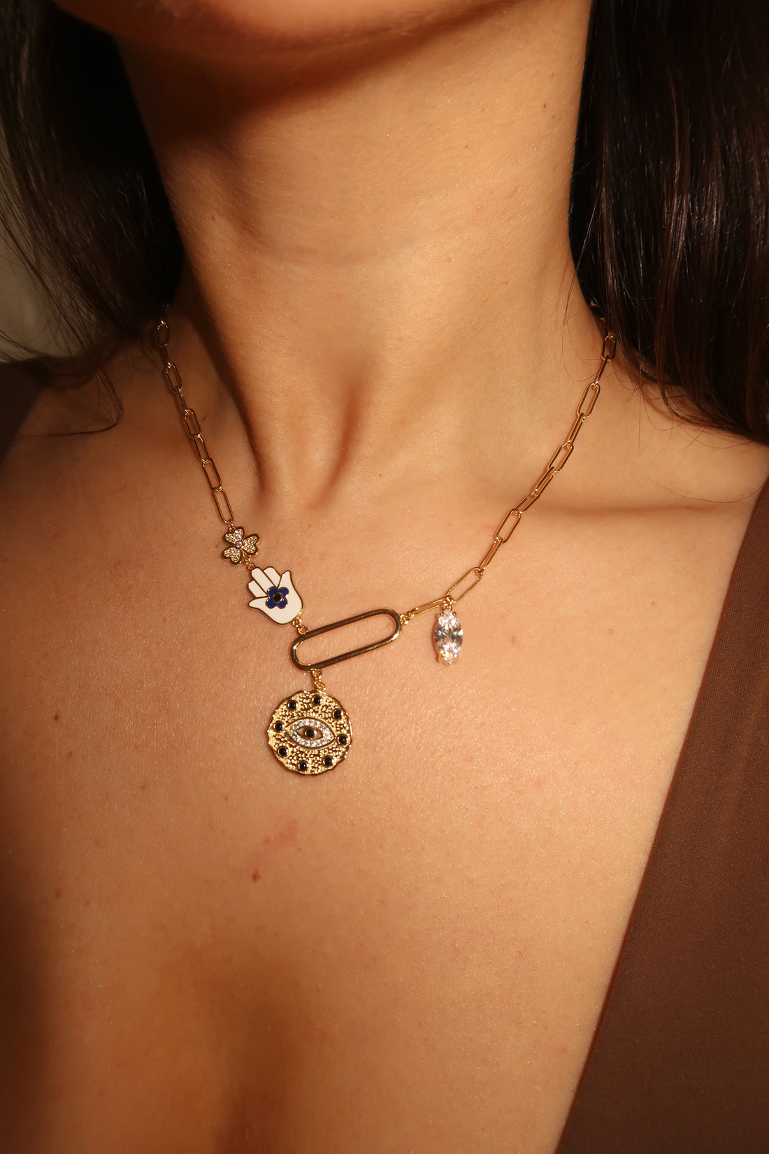 KYRA CHARM NECKLACE