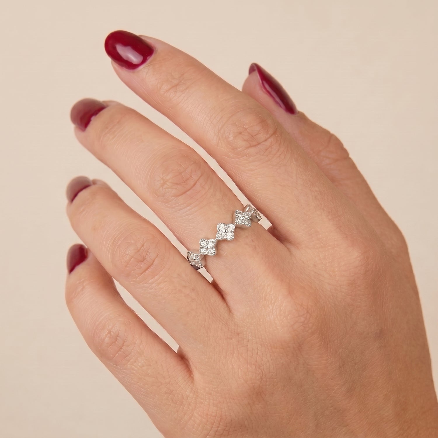 CLEO MOISSANITE BAND