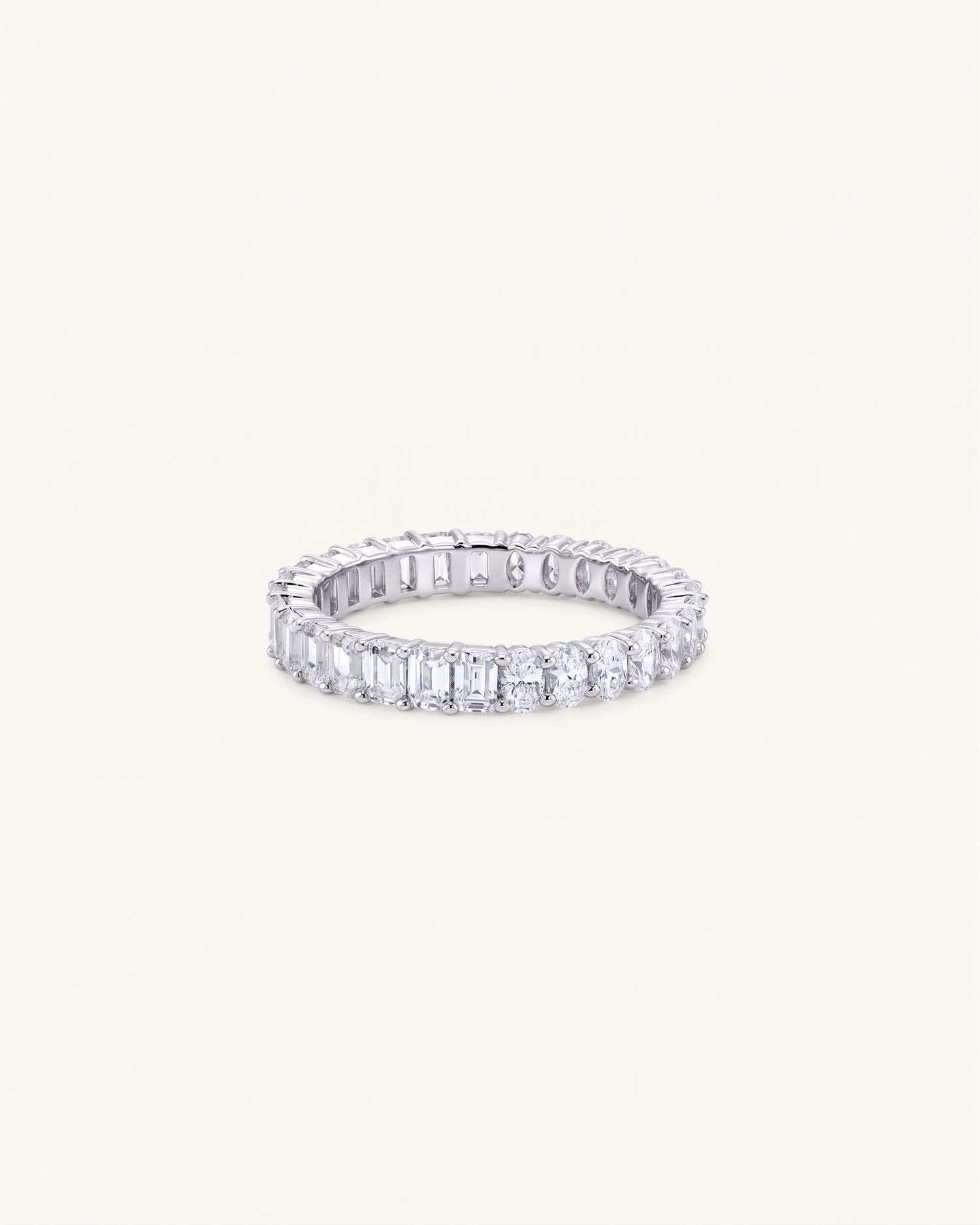 HARMONY - EMERALD &amp; OVAL LUXE RING
