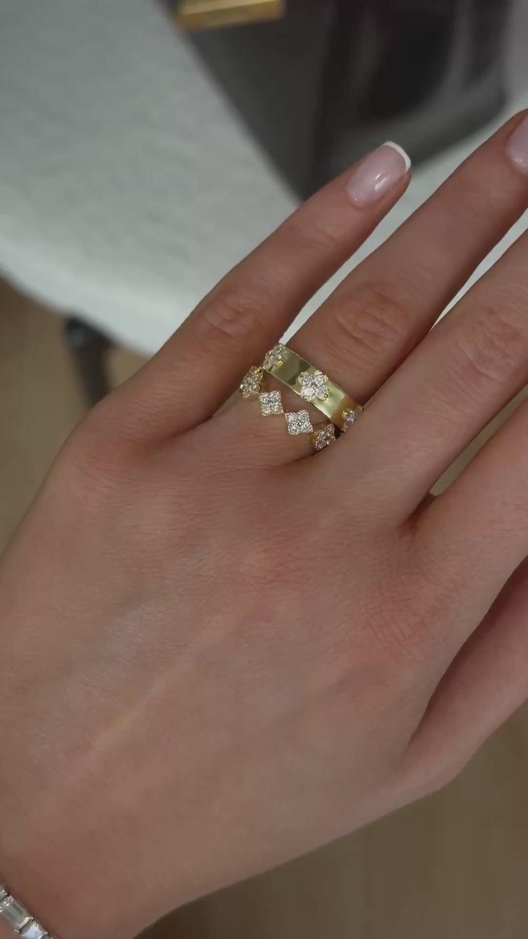 Cleo Cigar Moissanite Band