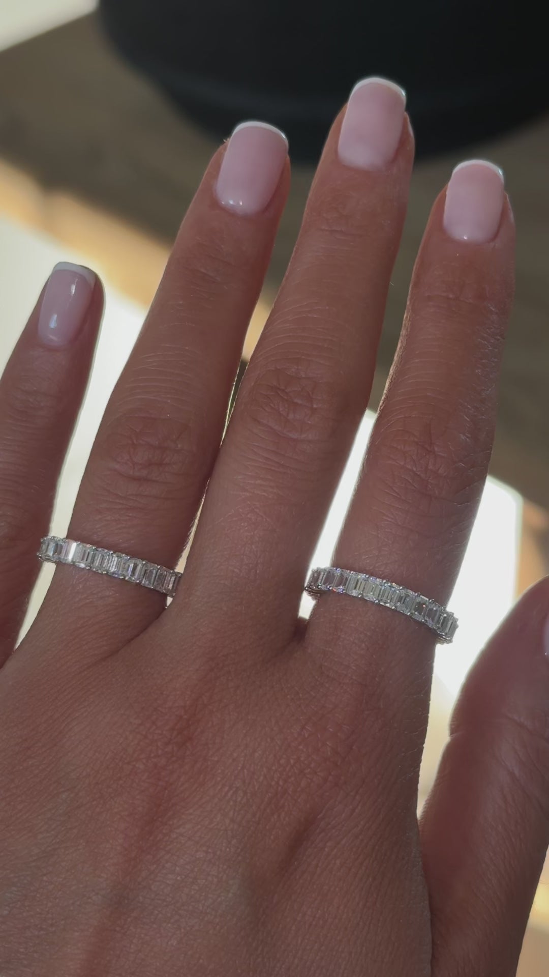 HARMONY - EMERALD &amp; OVAL LUXE RING