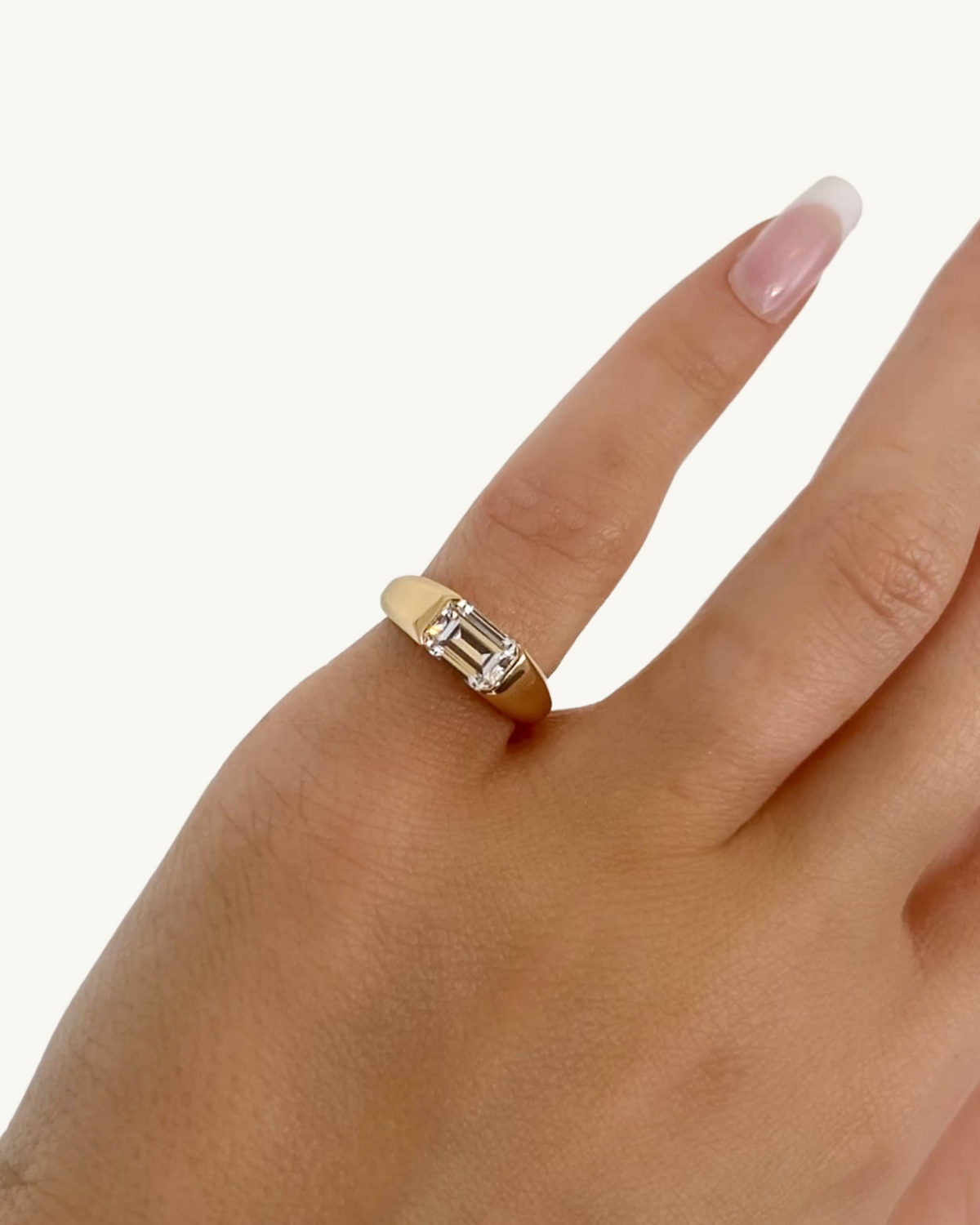 BENNET - EMERALD PINKY LUXE RING