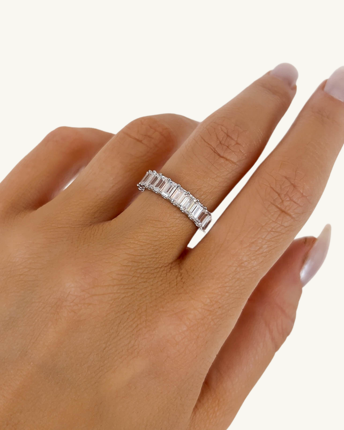 ELIZABETH - EMERALD HALF LUXE BAND