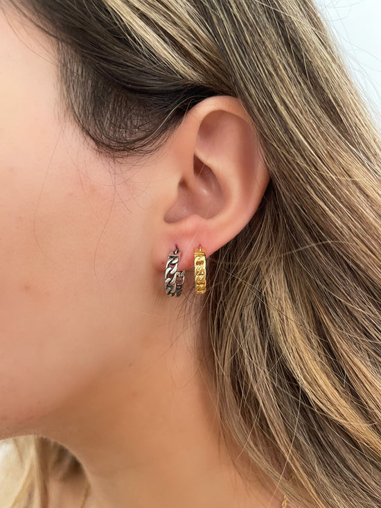 MINI CHAIN EARRINGS
