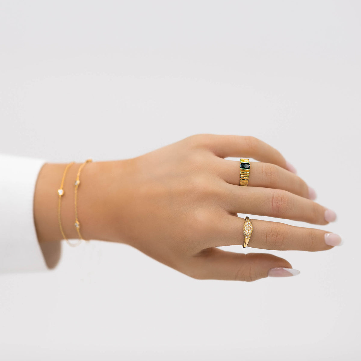 BAGUE CHEVALIERE DÔME PAVÉ