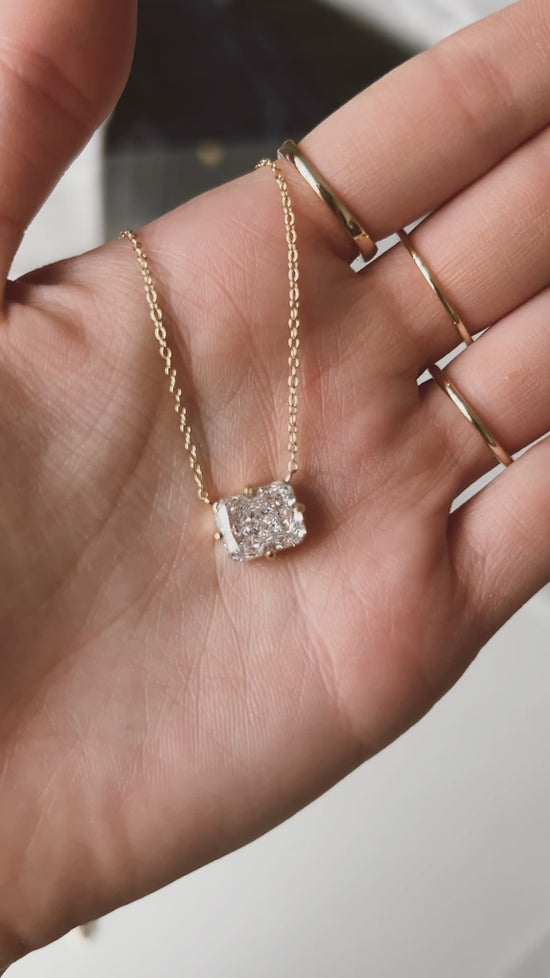 BLAIR NECKLACE